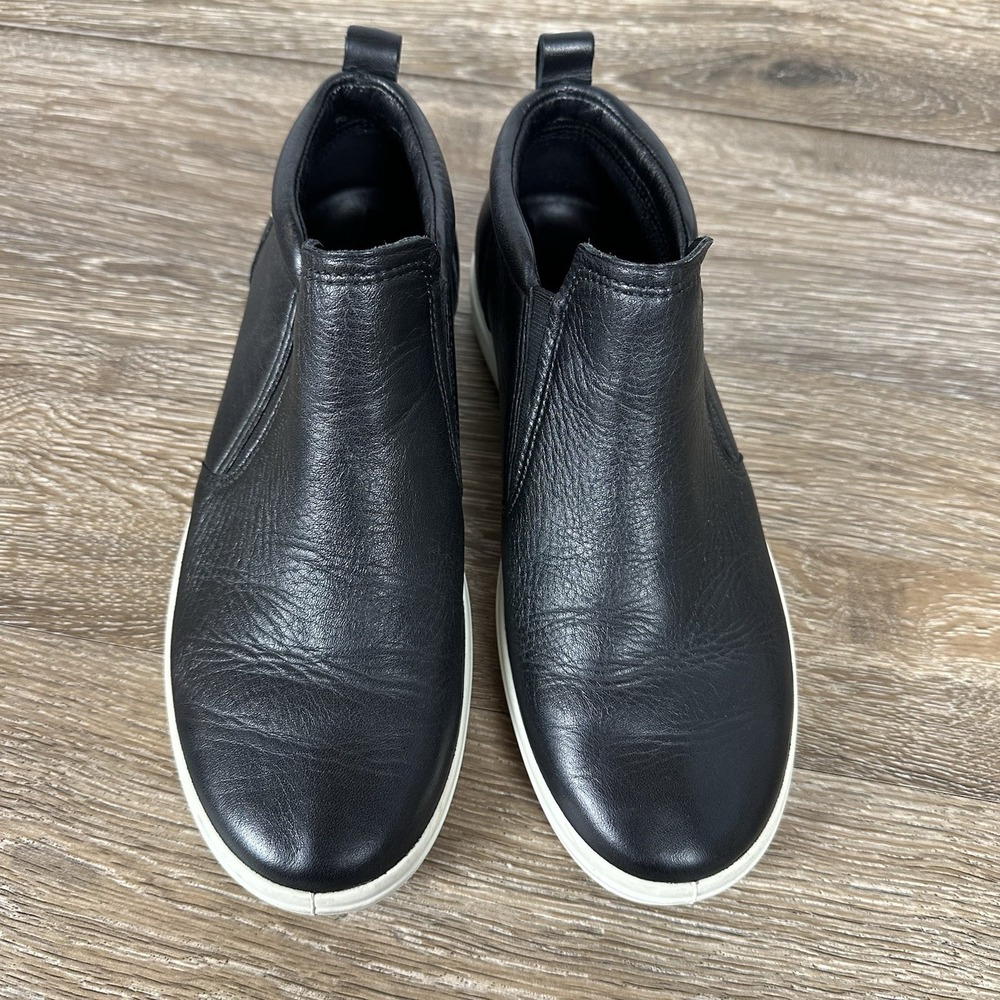 Ecco Soft 7 Black Leather Low Cut Zip Ankle Booties Sneakers Women Sz 36EU/5 US - Picture 5 of 11